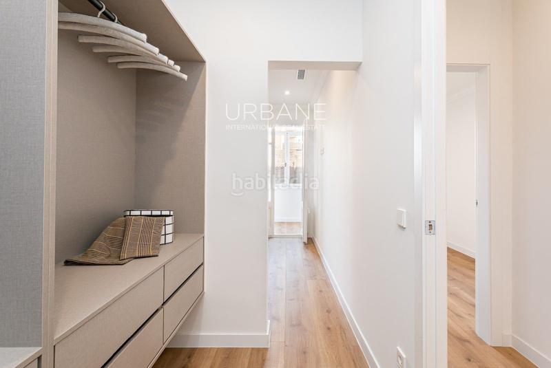 Foto 3c8fed91-12d9-425b-8e2f-3294431c2e97. Alquiler piso se alquila piso reformado con encanto y balcón privado en el centro del eixample en Barcelona