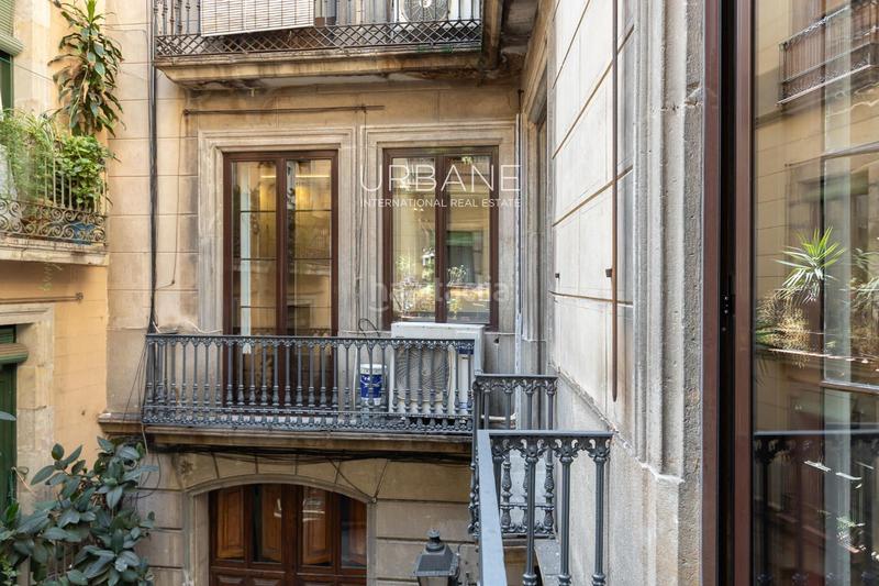 Foto 05eee3c2-89c0-4c78-b516-36760e84b206. Alquiler piso en alquiler apartamento completamente amueblado en el corazón del barrio gótico en Barcelona