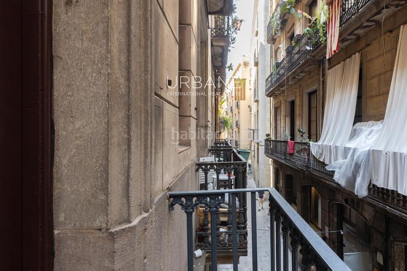 Foto 362f8d87-dcfb-41cb-a898-bbca8de2e6a4. Alquiler piso en alquiler apartamento completamente amueblado en el corazón del barrio gótico en Barcelona