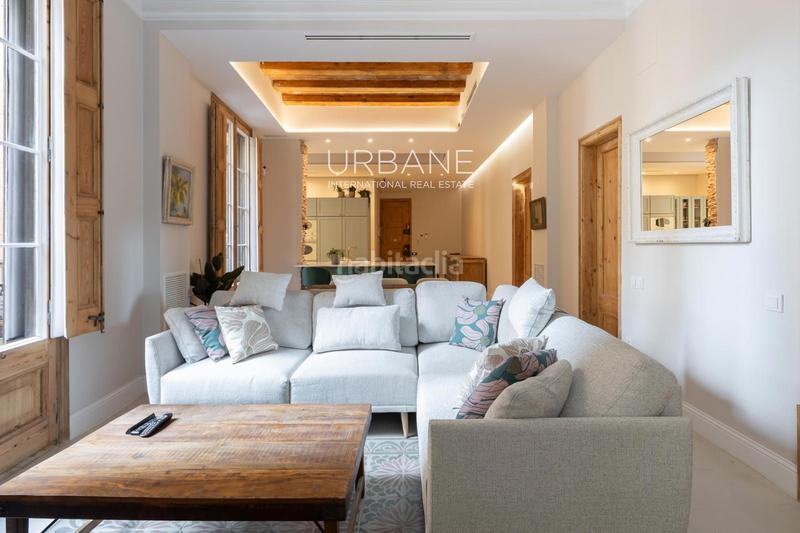Foto 371d0bf2-4c85-4e0d-82b8-01c1bd541ffa. Alquiler piso en alquiler apartamento completamente amueblado en el corazón del barrio gótico en Barcelona