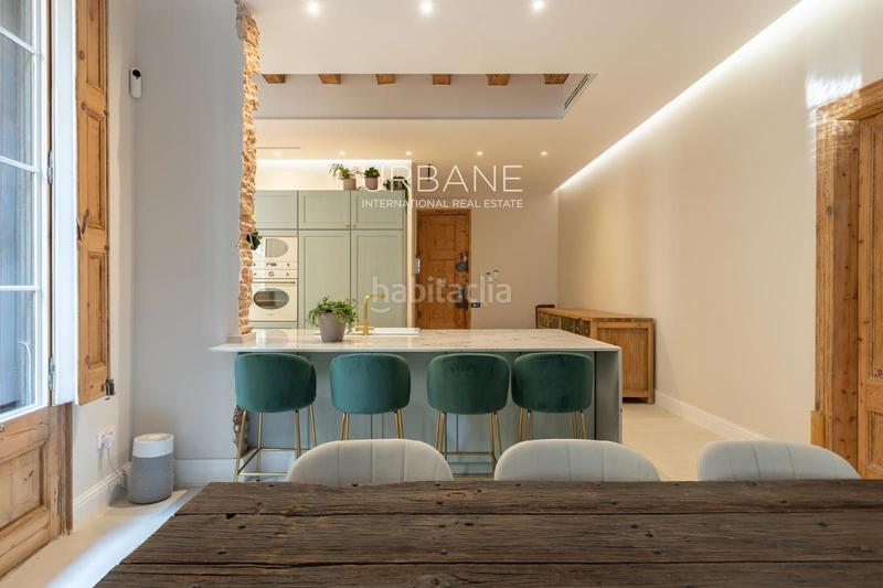 Foto cc31c121-10cd-4878-8440-be9a15edb500. Alquiler piso en alquiler apartamento completamente amueblado en el corazón del barrio gótico en Barcelona