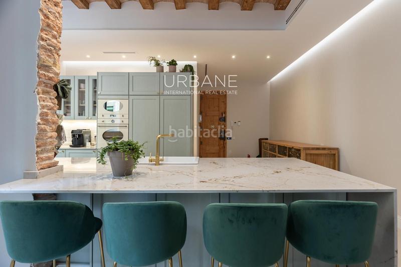 Foto f223ee8f-9ca2-4ac3-99f8-58ea5f7f4e1e. Alquiler piso en alquiler apartamento completamente amueblado en el corazón del barrio gótico en Barcelona