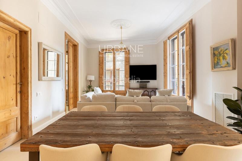 Foto f3a6c8cc-9df0-4cca-a9a6-c883fb258d27. Alquiler piso en alquiler apartamento completamente amueblado en el corazón del barrio gótico en Barcelona