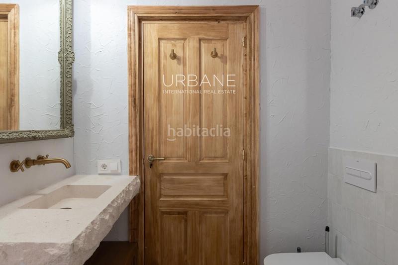 Foto fc10e8c3-d18d-4ae6-97d8-6f98809ee72e. Alquiler piso en alquiler apartamento completamente amueblado en el corazón del barrio gótico en Barcelona