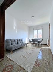 Location Appartement  Enamorats. Acojedor piso de 2 habitaciones en sagrada familia