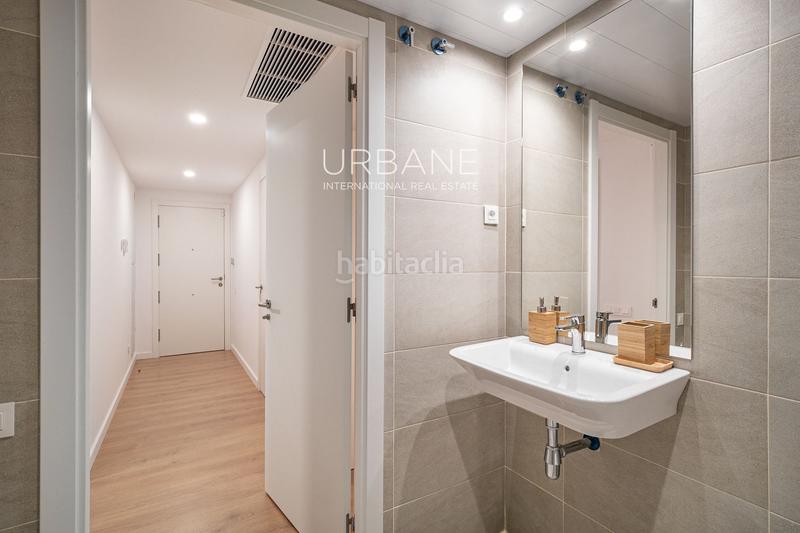 Foto 88113fb3-ffd4-4935-acd2-f730dc0801a5. Lloguer pis amb calefacció a Sant Antoni Barcelona