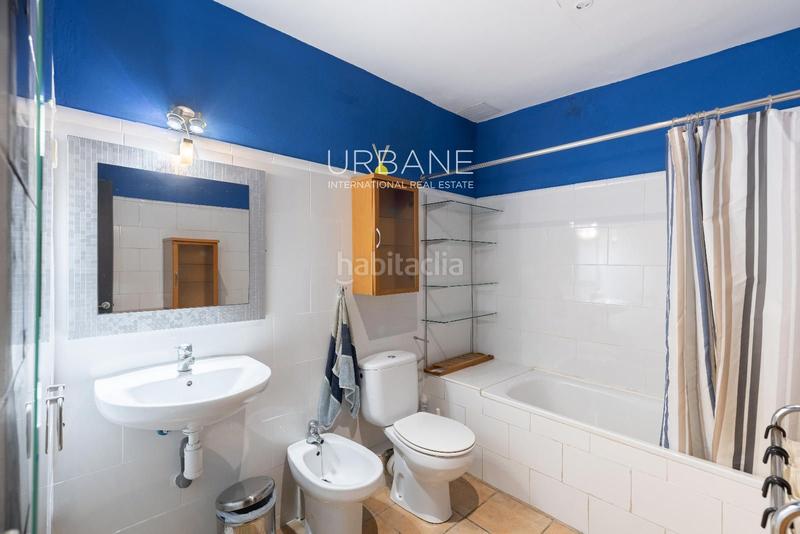 Foto c97e2774-911d-4e82-95b3-600925f6c321. Alquiler ático piso amueblado de 2 habitaciones en alquiler temporal en el barrio gótico en Barcelona