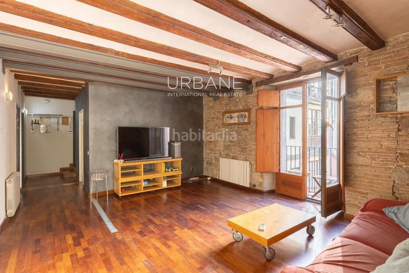 Foto e0f3c358-bdce-472a-8709-6ade5234207f. Alquiler ático piso amueblado de 2 habitaciones en alquiler temporal en el barrio gótico en Barcelona