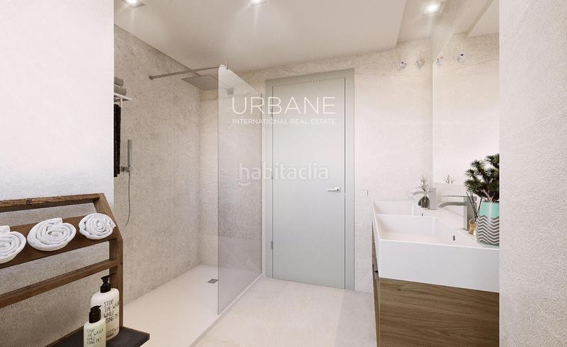 Foto 5930b9d0-e70a-4591-9c3b-10363767ae0b. Piso elegante apartamento de 3 habitaciones con vistas impresionantes al golf y al mar en Benahavís