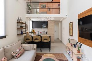 Miete Zweistöckige Wohnung  Marti. Elegante dúplex con entrada privada en gràcia