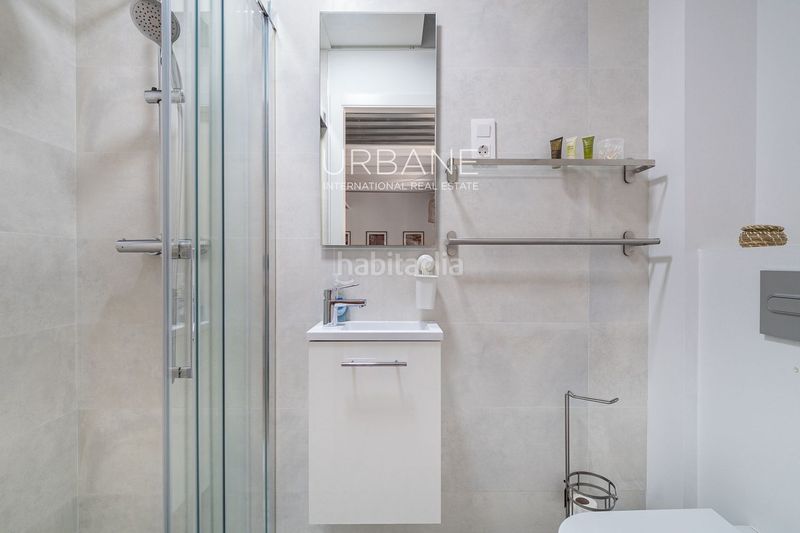 Foto 61f23b0a-dac7-4fc8-be75-7a3c76cbf36a. Pis a Barceloneta Barcelona