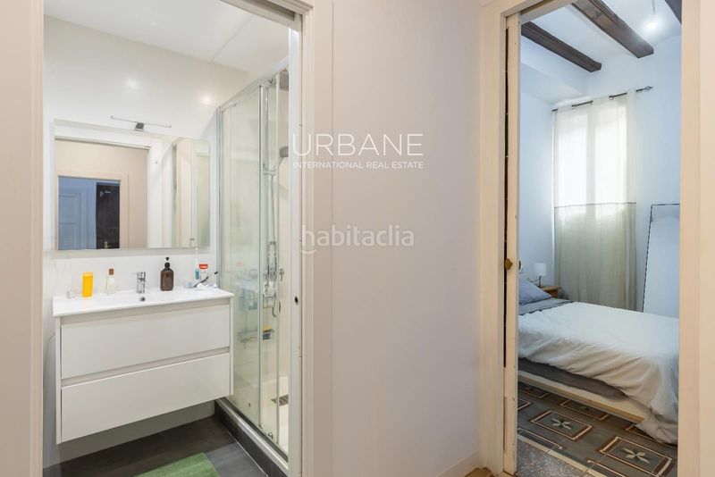 Foto 2a806030-2ab4-4457-b024-c7fa8566434e. Lloguer àtic amb calefacció a Gòtic Barcelona