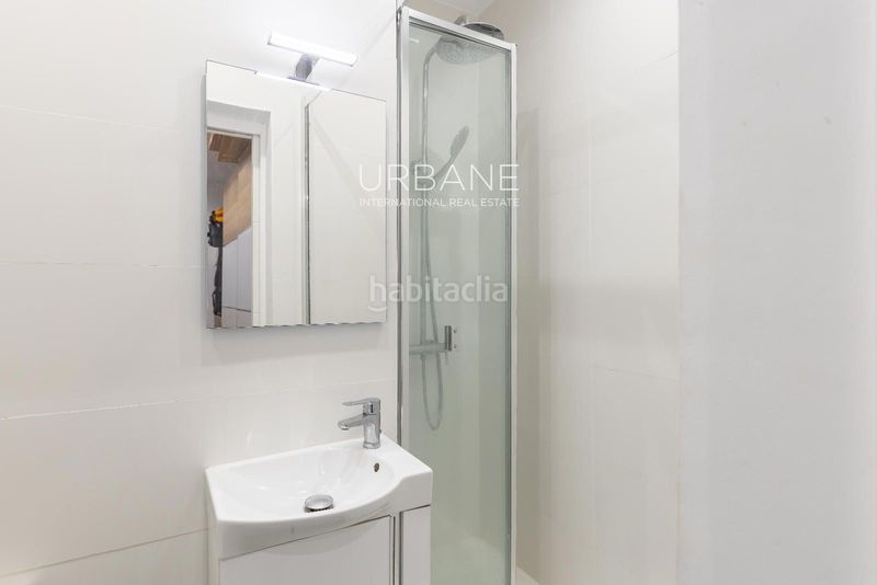 Foto 791c5f26-4347-47ef-b87c-0796a8d5b6fd. Lloguer àtic amb calefacció a Gòtic Barcelona