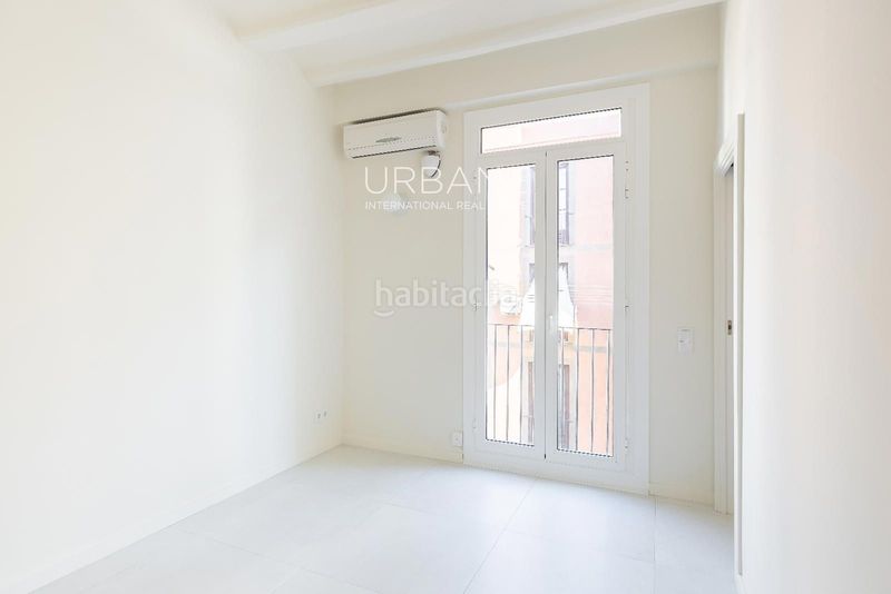 Foto d2d01391-9387-4a86-b72b-6055a1c384ab. Pis amb calefacció a Raval Barcelona