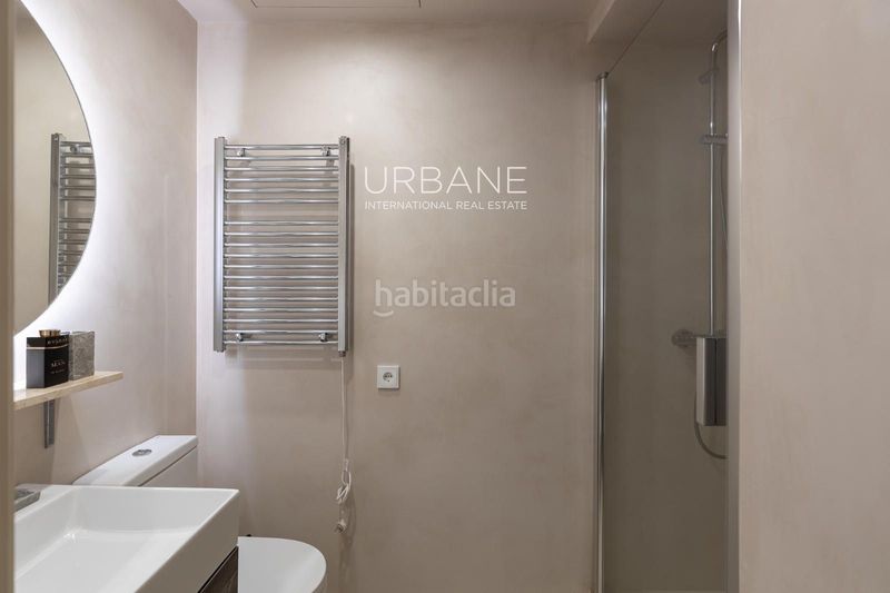 Foto 520faf6e-d6d3-46a8-9871-cb5bbd9041fe. Pis amb calefacció piscina a Raval Barcelona