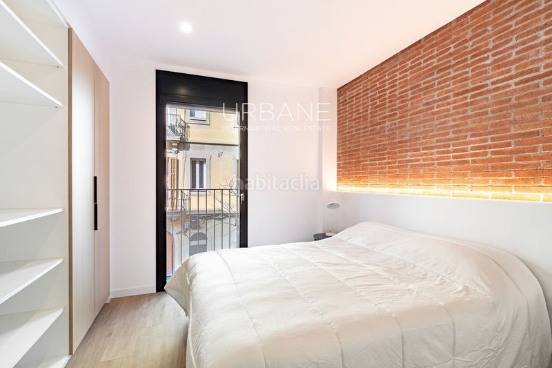 Foto befca845-63ff-47d0-ace6-8dd1f5302c5e. Pis amb calefacció a Sant Antoni Barcelona