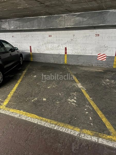 Foto 6a97a002-b2e3-41a3-9763-c8708ac9fbd0. Aparcament cotxe a La Nova Esquerra de l´Eixample Barcelona