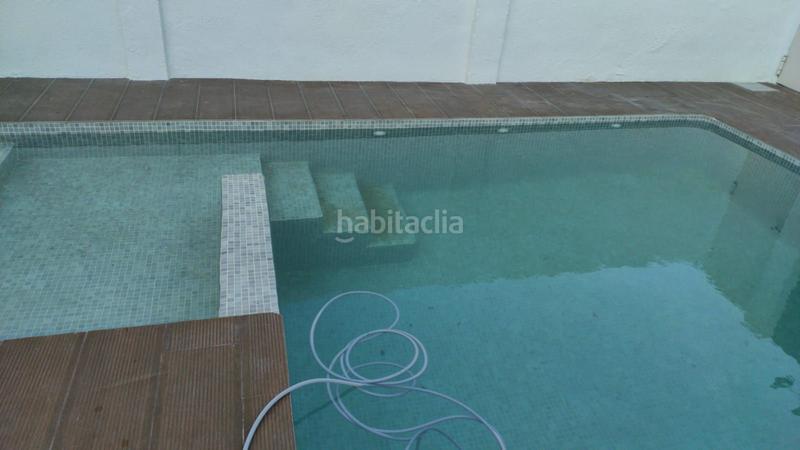 Foto 285f9e0d-90a5-4b3a-8f9b-c33393034cad. Haus mit heizung pool in Ugena