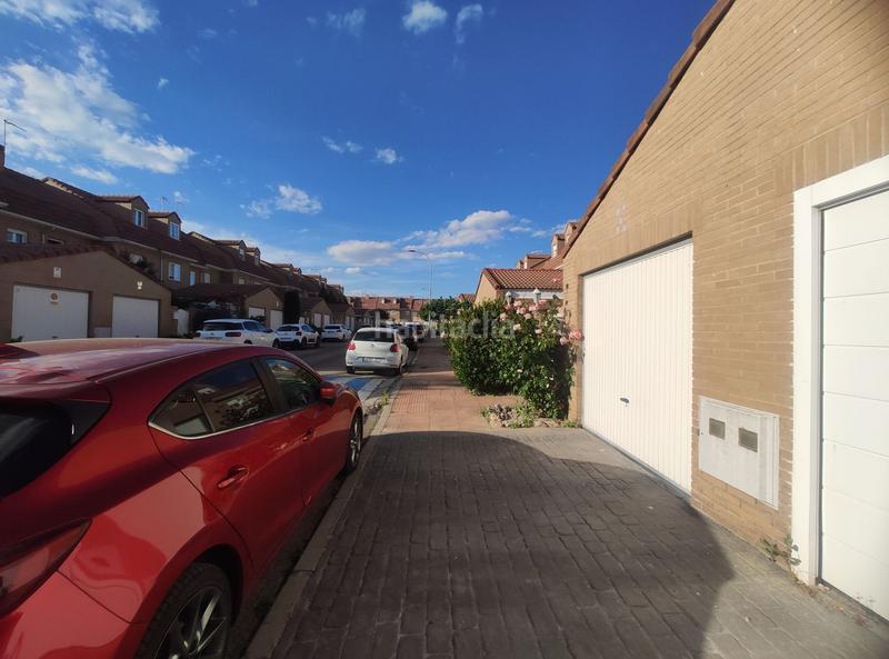 Foto 4a1a2e42-7ffb-4e67-8785-f4702ef469ef. Haus mit heizung pool in Ugena