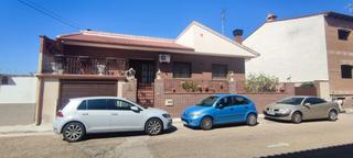 Casa en Cobeja. Casa independiente en cobeja