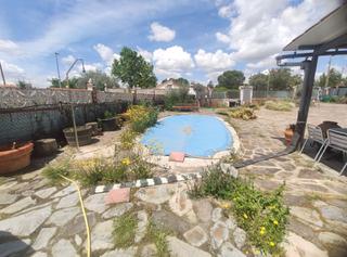 Casa a Numancia de la Sagra. Exclusivo chalet unifamiliar en urbanizacion pinar de villariche
