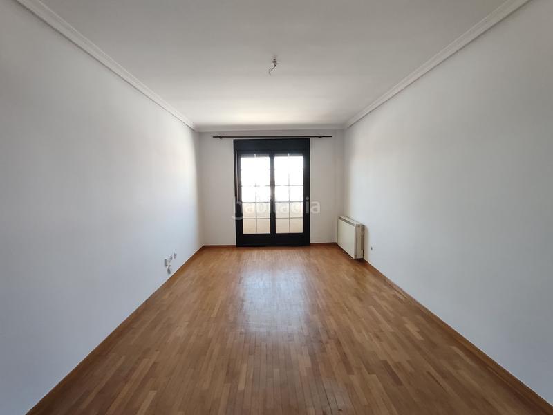 Foto 5d51a3bf-18e3-4476-a868-51c4f72d8e6c. Dúplex amb calefacció a Yuncos