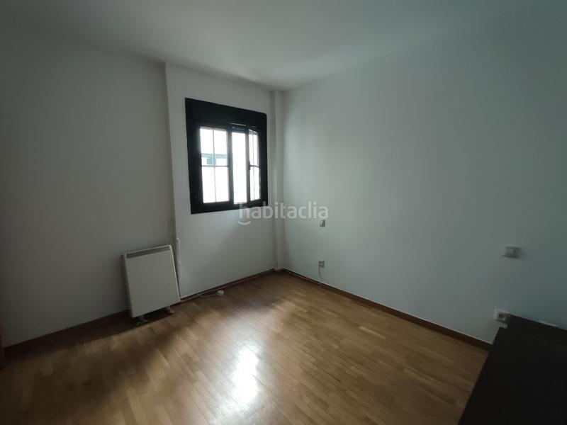 Foto dbbee089-a96d-48f9-84b9-4fe5f69028bd. Dúplex amb calefacció a Yuncos