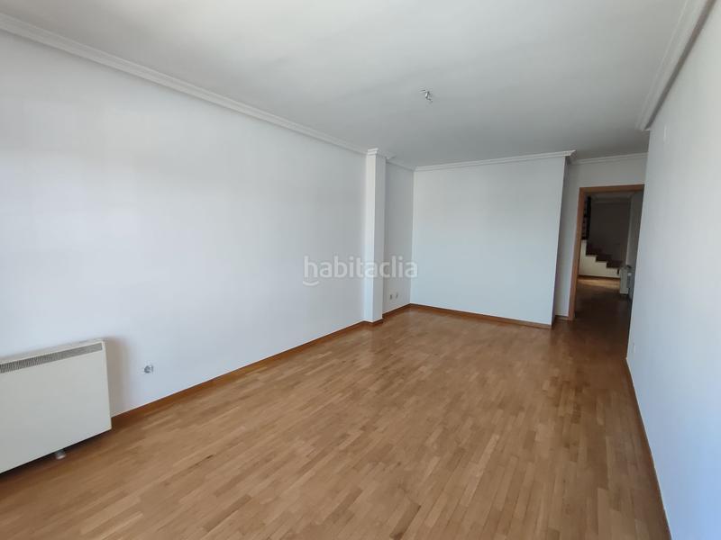 Foto f897f460-3841-4303-abcf-689031a0e1ce. Dúplex amb calefacció a Yuncos