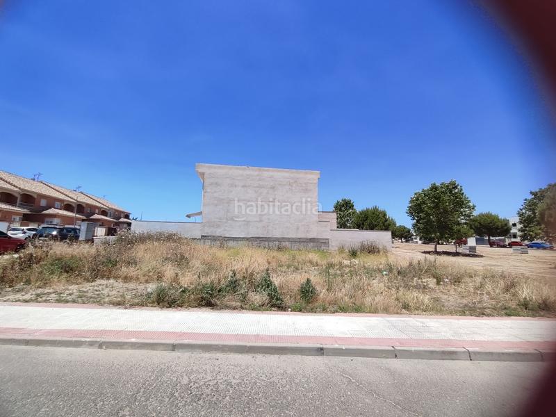 Foto 27ac289c-d2c5-4538-a638-32f4d80b1dae. Terreno residencial parcela de esquina !!!! en Yuncos