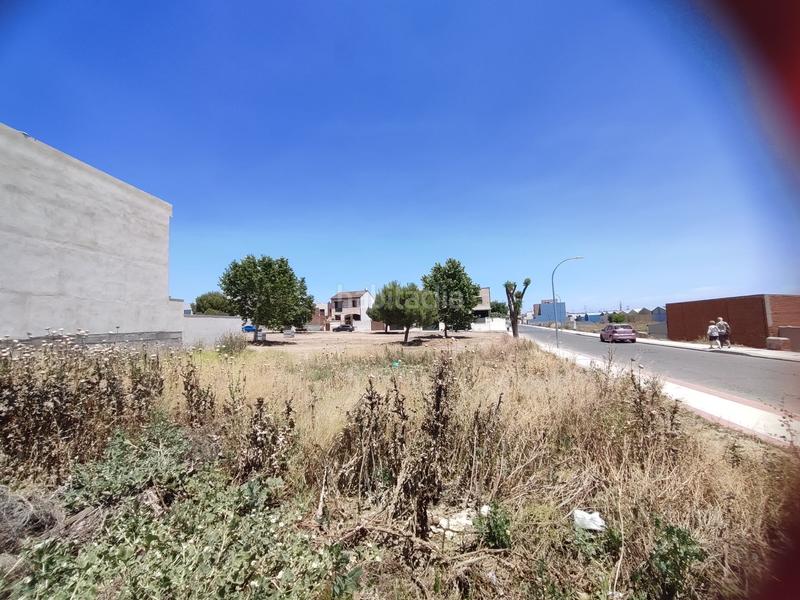 Foto f7706af6-afc7-42e1-bbdb-fd9b9c9c0c67. Terreno residencial parcela de esquina !!!! en Yuncos