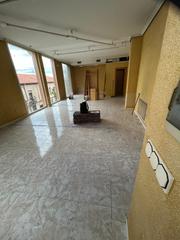 Locale commerciale in Centro-Casco Histórico
