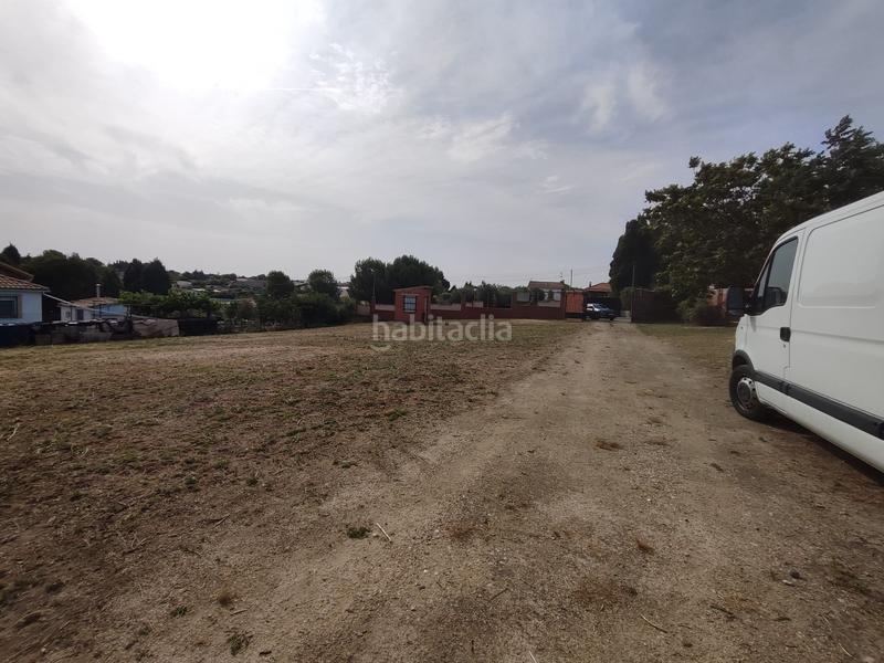 Foto b8521cdf-f6b7-4180-ae8f-bc6ea73b91e5. Terreno residencial parcela en urb !!! en Yeles