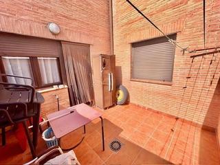 Pis a Esquivias. Mas que hipotecas vende precioso piso bajo con patio en esquivia