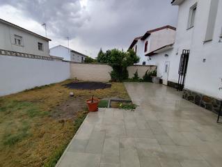 Maison à Cedillo del Condado. Chalet en cedillo del condado!!!