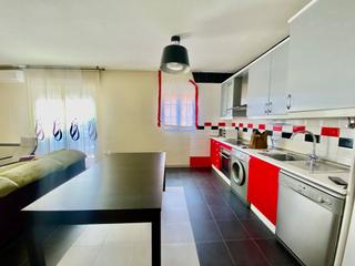 Dúplex a Numancia de la Sagra. Mas que hipotecas vende precioso duplex con garaje en el centro
