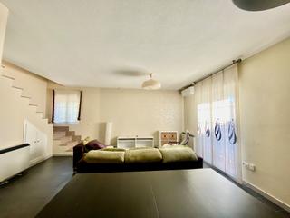 Duplex à Numancia de la Sagra. Mas que hipotecas vende precioso duplex con garaje en el centro