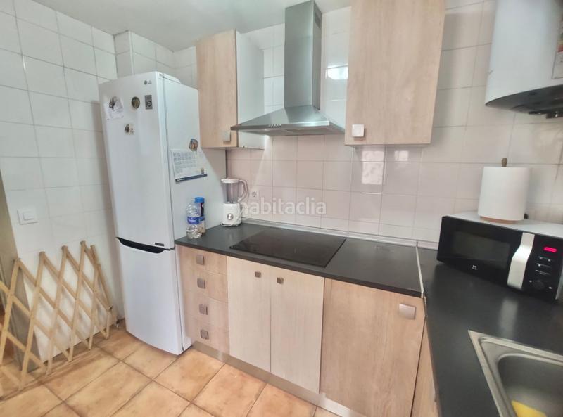 Foto e1611f28-5a3a-4d79-ac09-ce6bb9c26c2e. Dúplex mas que hipotecas vende en exclusiva duplex Centro en Illescas
