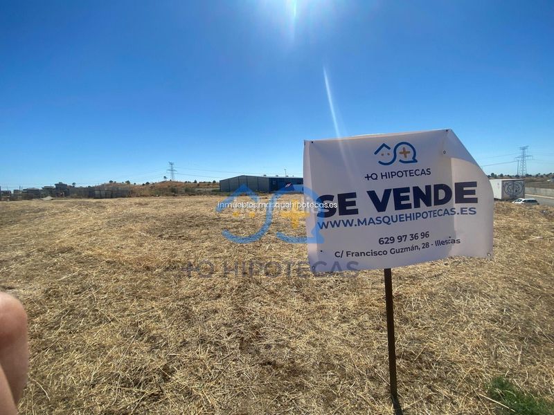 Foto 827c0383-a40e-43c7-8f08-855a997a6fe4. Terreny residencial a Estación-Cruz Roja Illescas