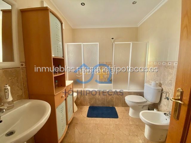 Foto be7fcff8-0588-47d4-8582-5cea53a5fcfc. Casa adossada amb calefacció aparcament a Añover de Tajo