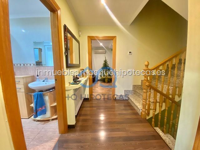 Foto c238c67a-aacd-480f-b8fa-76fe206a85ff. Casa adossada amb calefacció aparcament a Añover de Tajo