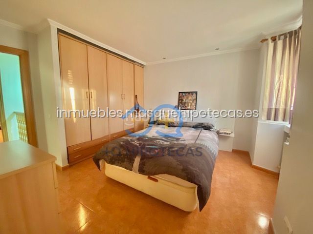 Foto d18c886b-ef6b-486f-bf1e-5234a3c692f2. Casa adossada amb calefacció aparcament a Añover de Tajo