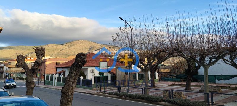 Foto 0de6c7f5-bda5-4045-917a-329db87f7020. Casa adossada amb calefacció aparcament a Tiemblo (El)