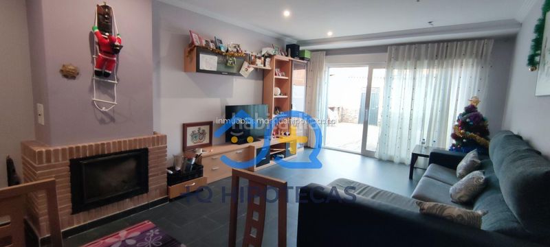 Foto b5dc27c3-b7ca-488e-8b1c-5f8ed8f00489. Casa adossada amb calefacció aparcament a Tiemblo (El)