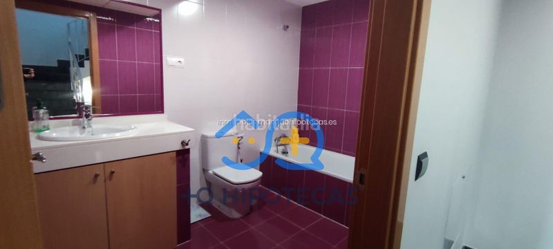 Foto bc2f7903-0f0b-444d-b1c1-0875c24d8f58. Casa adossada amb calefacció aparcament a Tiemblo (El)
