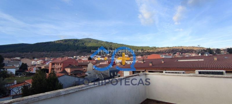 Foto c2a1f891-5f7d-4e12-8441-d3e1db6869c3. Casa adossada amb calefacció aparcament a Tiemblo (El)