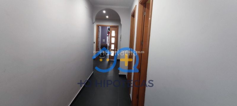 Foto c342d316-88dd-4f12-8d32-34452809233e. Casa adossada amb calefacció aparcament a Tiemblo (El)