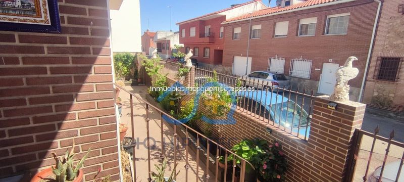 Foto 6807da41-e7aa-4faa-934a-a187ea60609c. Xalet amb aparcament a Cobeja