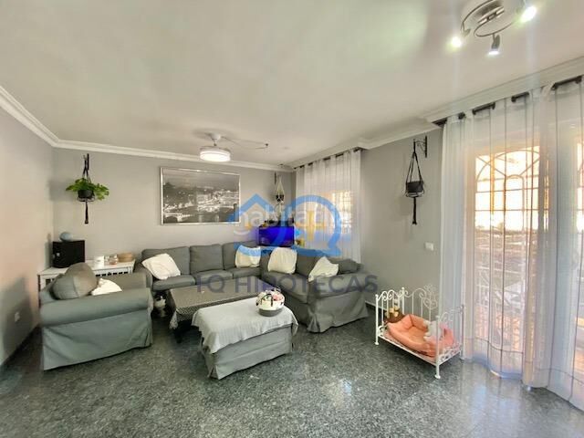 Foto 0d53d41e-a96a-4497-9b6c-69ce755fed82. Casa adosada mas que hipotecas vende en exclusiva chalet con piscina madrid en Parla