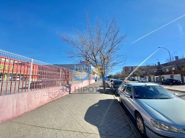 Foto 8ee60faa-3c97-49e2-8e4c-77e5f969ca16. Casa adosada mas que hipotecas vende en exclusiva chalet con piscina madrid en Parla