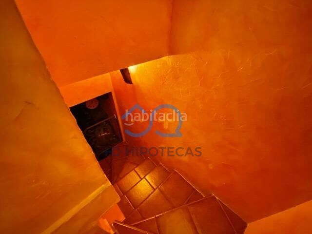 Foto c03818cc-d0b9-40c1-9f38-47db1a8be8f8. Casa adosada mas que hipotecas vende en exclusiva chalet con piscina madrid en Parla